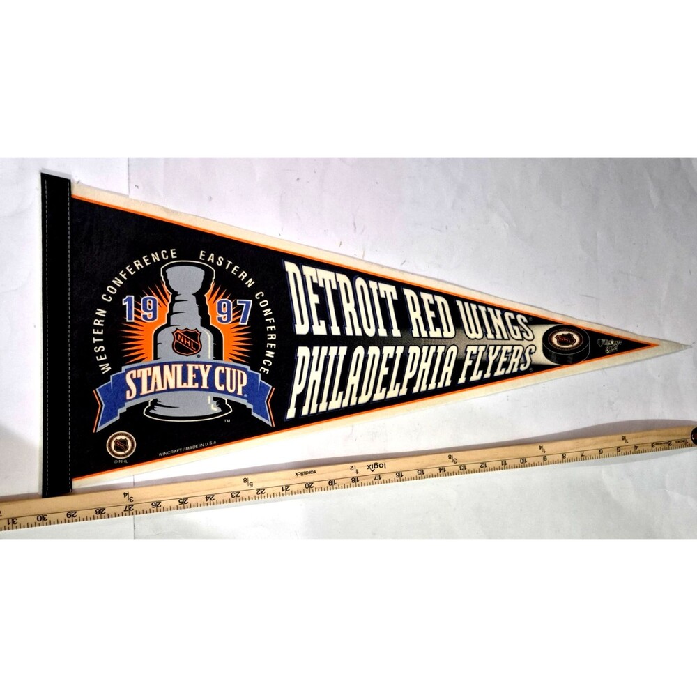 NHL 1997 Stanley Cup Pennant Detroit Red Wings & Philadelphia Flyers